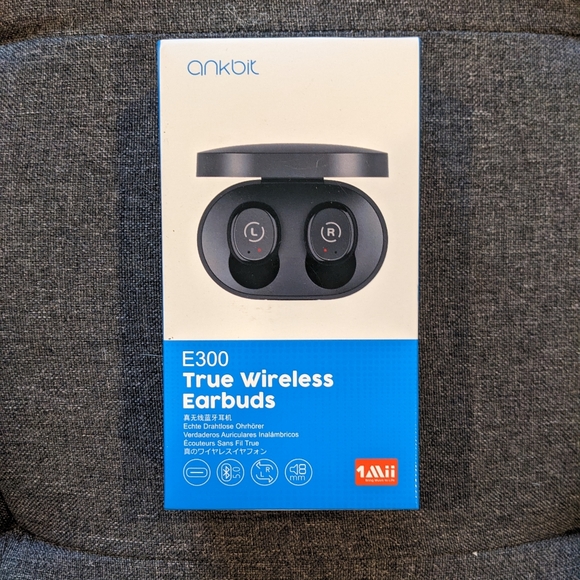 Brand New Ankbit Wireless Earbuds with Mic, Bluetooth 5.0 - Picture 1 of 2